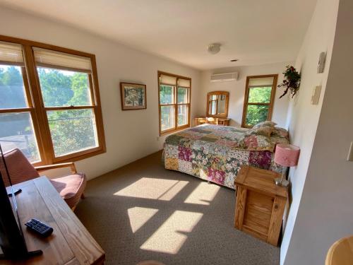 Postel nebo postele na pokoji v ubytování Peters Sunset Beach Resort and Golf