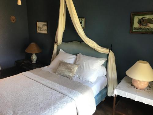 Katil atau katil-katil dalam bilik di Château de Vitry-la-Ville