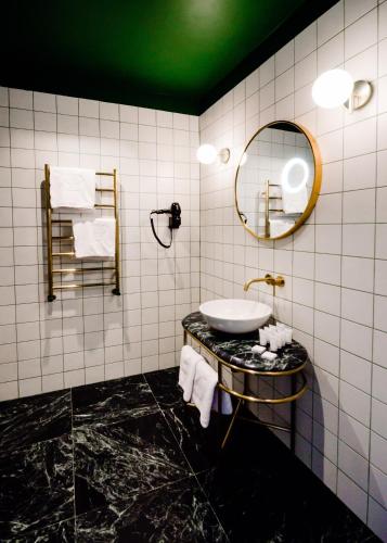 Un baño de Ego SPA - Adults Only
