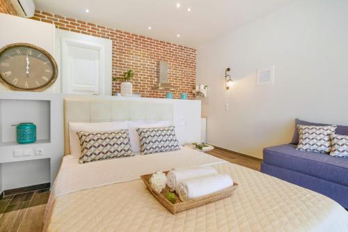 Golden Beachside terrace