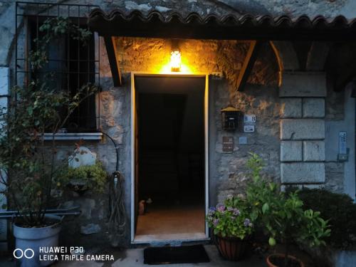 Fotografie z fotogalerie ubytování B&B LaMaGia di Corte Moronati v Sirmione