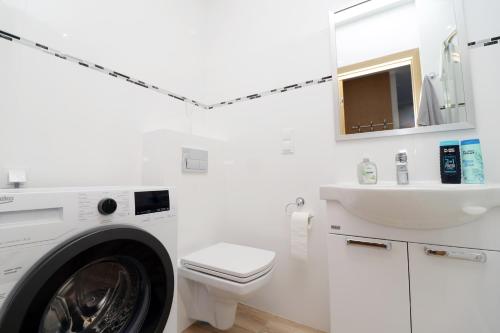 Bilik mandi di Apartament Cukrownia
