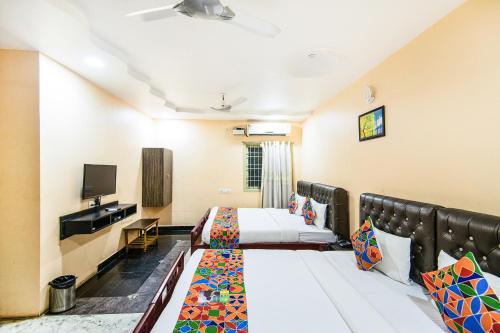 Gallery image of Royal Palace Marina in Chennai