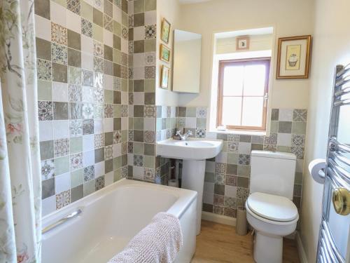 Willow Cottage tesisinde bir banyo