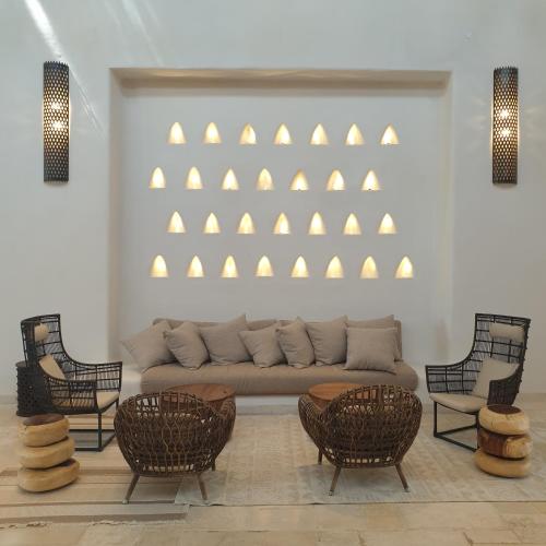 Un lugar para sentarse en Kedma by Isrotel Collection