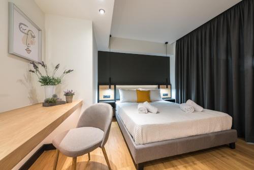 Brand New Ermou Veni Apartment