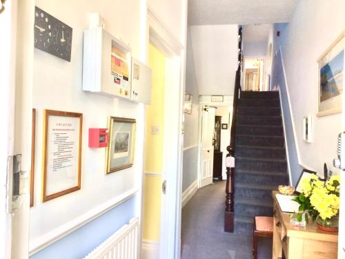 Gallery image of Rosalie Guest House in Penzance