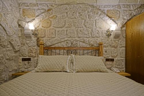 Katil atau katil-katil dalam bilik di Cappadocia Cave Lodge