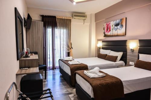 Gallery image of Hotel Kostas in Olympiaki Akti