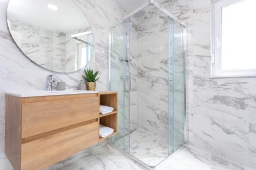 Et badeværelse på Fiori Boutique Apartment