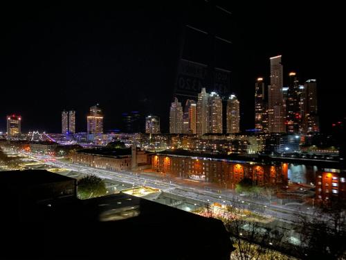 Vista generica su Buenos Aires o vista sulla città dall'interno dell'hotel
