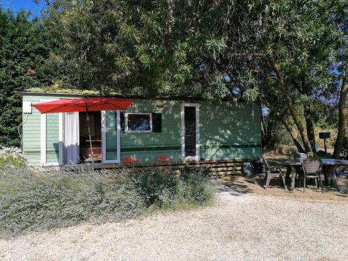 Photo de la galerie de l'établissement Bungalow Chez Gilly, à Boisset-et-Gaujac