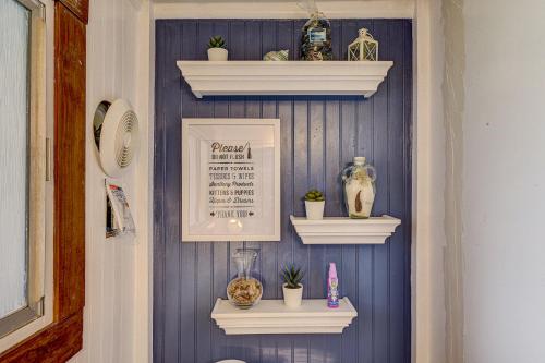 Fotografie z fotogalerie ubytování Atlantic Shores Getaway steps from Jax Beach Private House Pet Friendly Near to the Mayo Clinic - UNF - TPC Sawgrass - Convention Center - Shopping Malls - Under 3 Hours from DISNEY v destinaci Jacksonville Beach