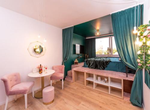 Postel nebo postele na pokoji v ubytování La Rossa Sopot Apartaments