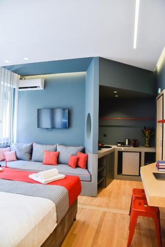 CentraL44 OMG Casual Suite-Ermou view