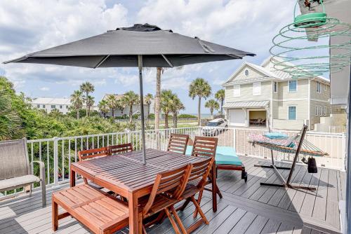 Atlantic Shores Getaway steps from Jax Beach Private House Pet Friendly Near to the Mayo Clinic - UN