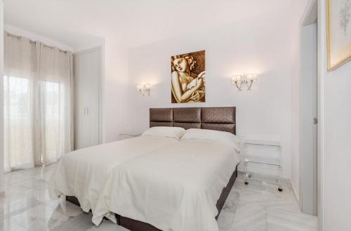 Apartamento en Puerto Marina B32