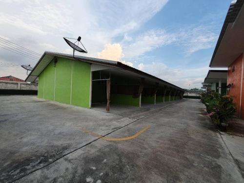 Gallery image of เจิดจรัสรีสอร์ทโรงแรม24ชม in Chon Buri