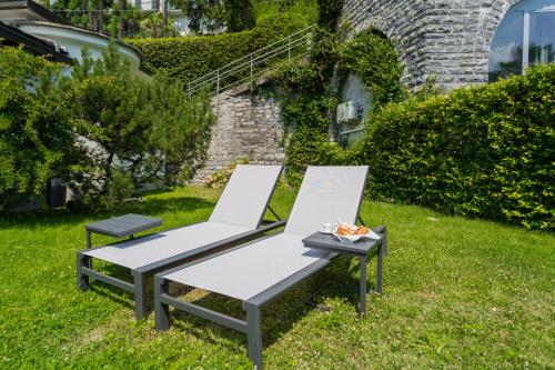 Zahrada ubytování Villa Bianca - Front Lake Pool by Rent All Como