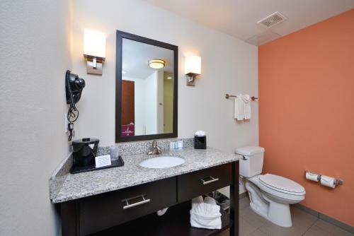 Koupelna v ubytování Sleep Inn & Suites Austin – Tech Center