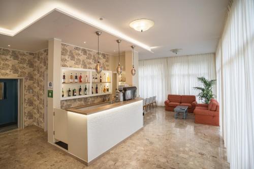 Hotel Happy