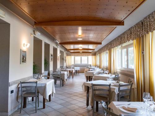 ห้องอาหารหรือที่รับประทานอาหารของ Hotel La Rosa Dei Venti