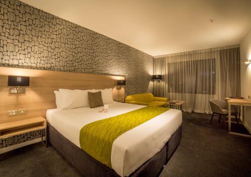 Кровать или кровати в номере Sudima Hotel Christchurch Airport