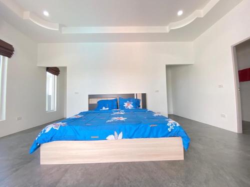 Postel nebo postele na pokoji v ubytování Cha Am Elite Pool Villa