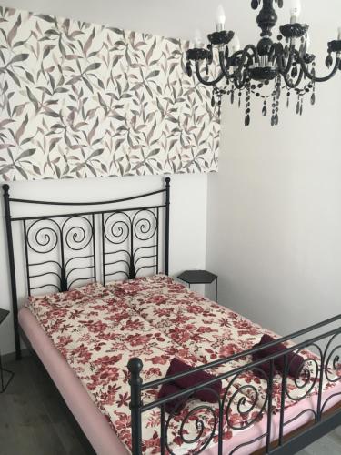 Posteľ alebo postele v izbe v ubytovaní Apartman Mercedes