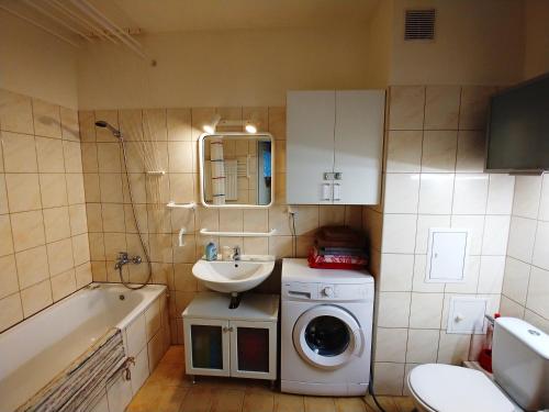 Kuchyňa alebo kuchynka v ubytovaní Apartament Sopocki Park