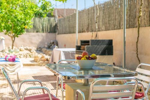 Un patio o zona al aire libre en Sa Raconada