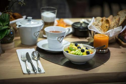 Jídlo v hotelu nebo okolí