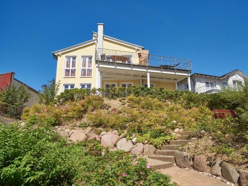 Taman di luar Villa Sommerwind - WG 02 mit Terrasse, Kamin und Sauna