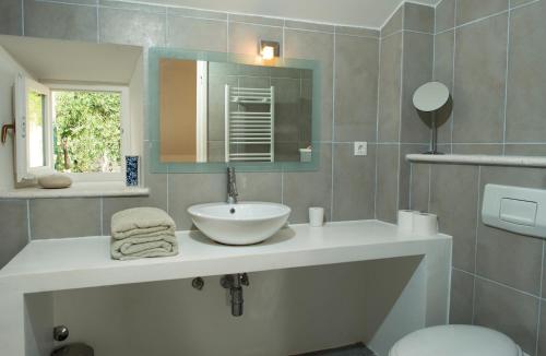 Villa Maslina, Stunning Sea View Mediterranean Villa, Cavtat
