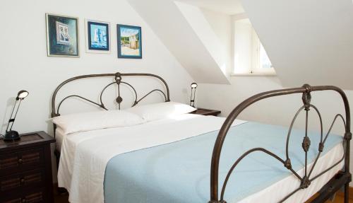 Llit o llits en una habitació de Villa Maslina