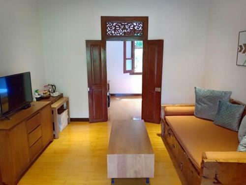 Μια τηλεόραση ή/και κέντρο ψυχαγωγίας στο Villa Aquin