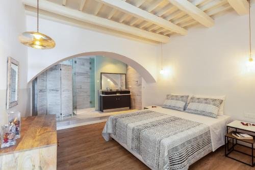 Anne Apartment, at the Venetian Port of Rethimno!