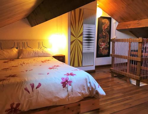 Llit o llits en una habitació de Casa Adosada en Santa Leocadia