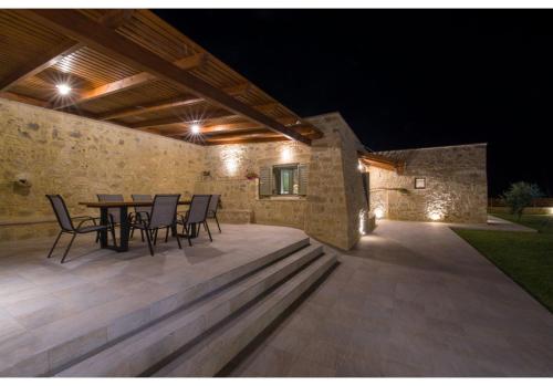 Αίθριο ή υπαίθριος χώρος στο Villa Arietta