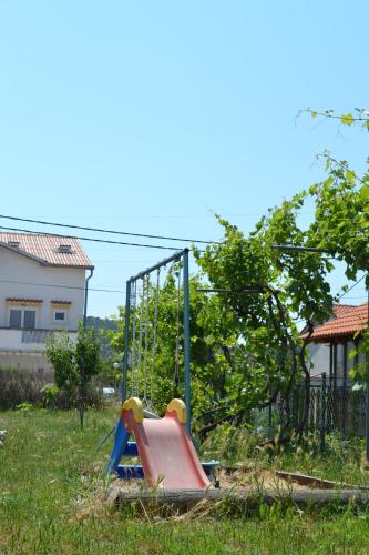 Gallery image of Lopar 386 RUŽA I JOSIP PIČULJAN in Lopar