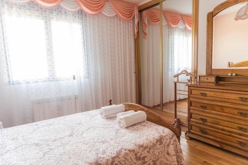 A bed or beds in a room at VuT El Pozo la Carrera