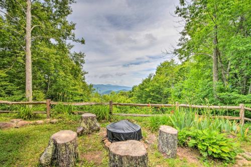 Peaceful Mountain Hideaway on 6 Acres with Fire Pit!