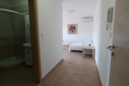 Koupelna v ubytování Apartment Dony - Tičić