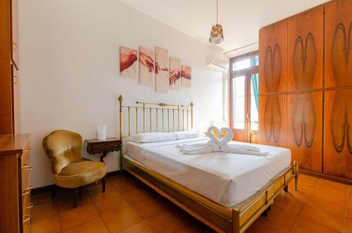 Säng eller sängar i ett rum på Easy Central Apartment - Milano Porta Romana