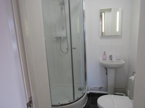 Ένα μπάνιο στο The Cambridge Suites - Tas Accommodations