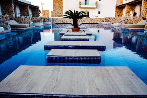 Gallery image of Sunshine Hotel Tigaki in Tigaki