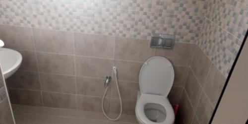 Bilik mandi di RÉSIDENCE SARAH