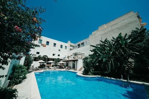 Mamboo Hotel Cala Ratjada 내부 또는 인근 수영장