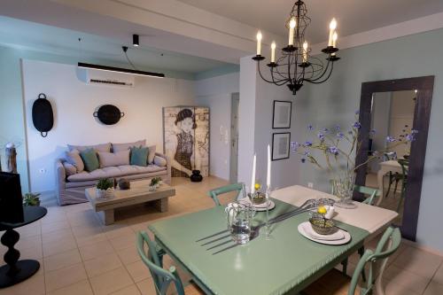Posezení v ubytování Magnolia - Apartment in Kalamata