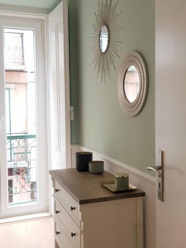 Minty Fresh Apartment